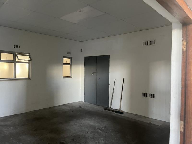 To Let commercial Property for Rent in Paarden Eiland Western Cape